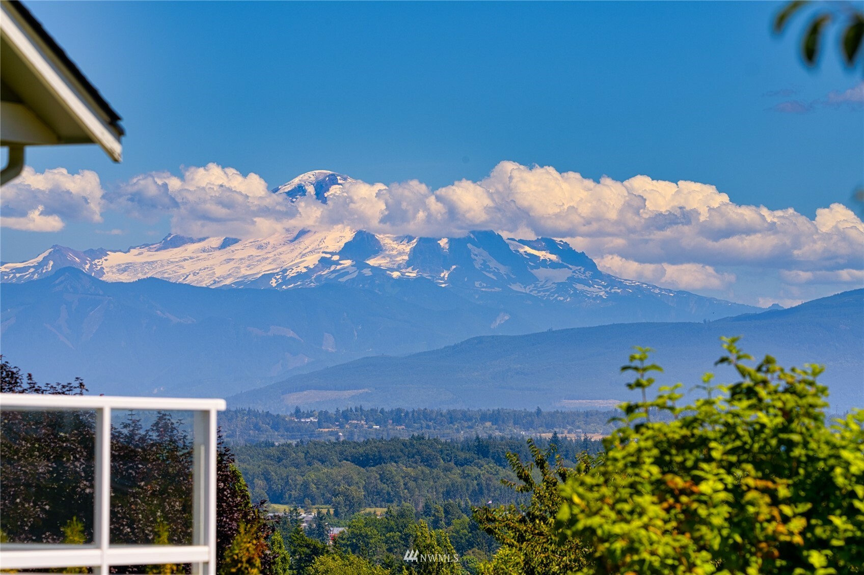 Property Photo: 2609 Mountain View Road WA 98248