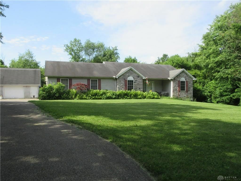 102 Pheasant Circle  New Paris OH 45347 photo