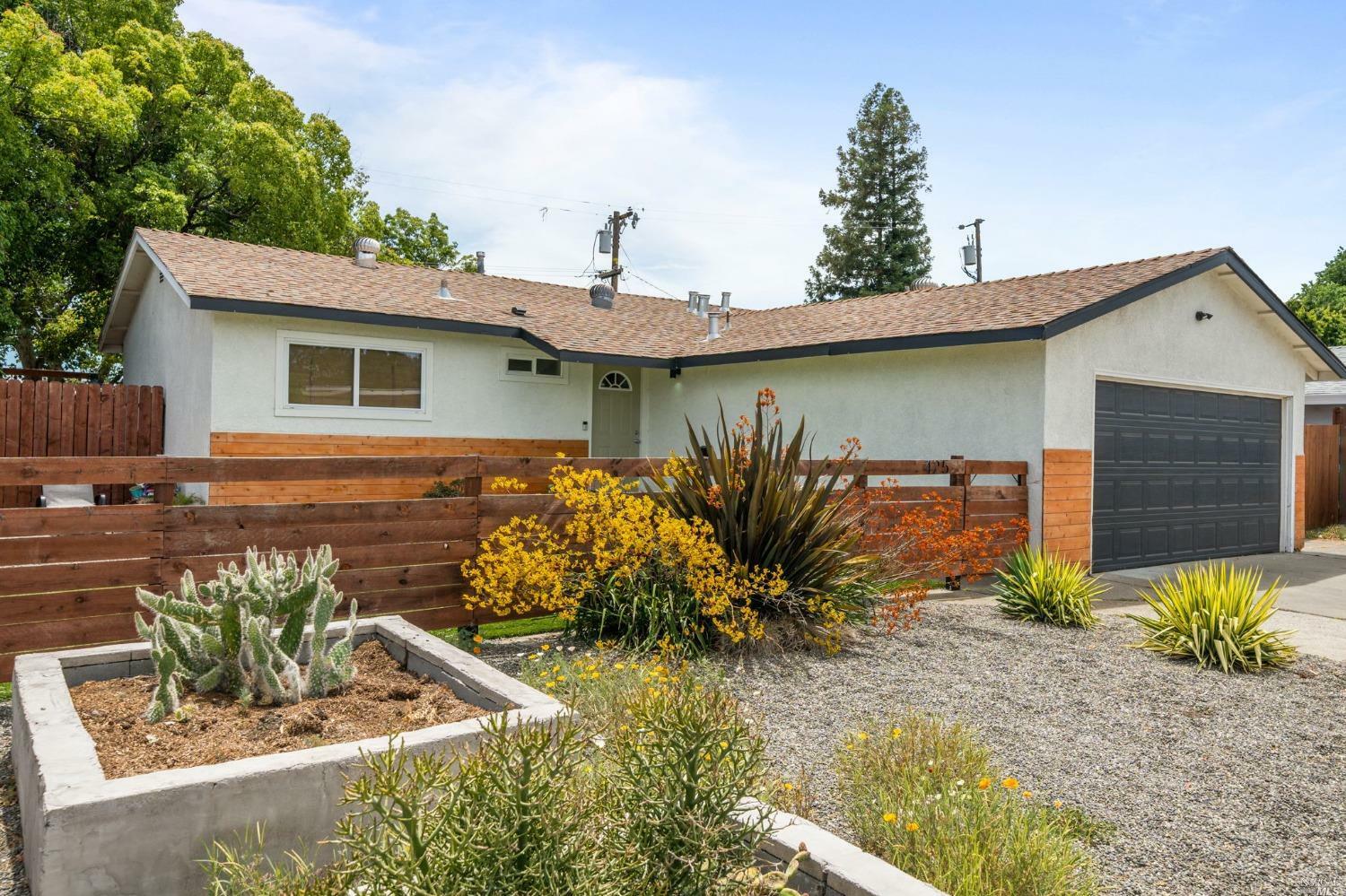 Property Photo: 425 E Tabor Avenue CA 94533