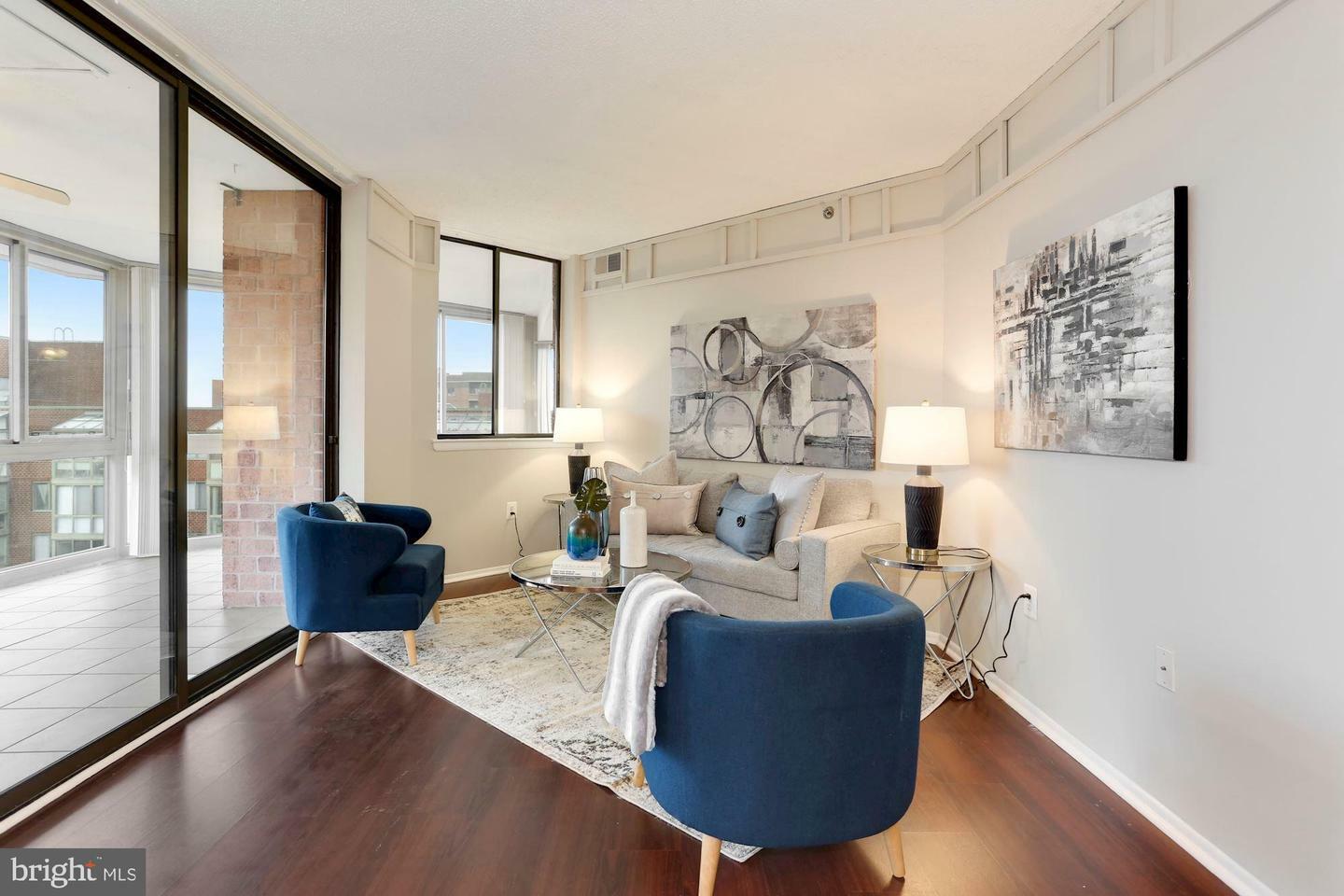 Property Photo: 1001 N Vermont Street 810 VA 22201