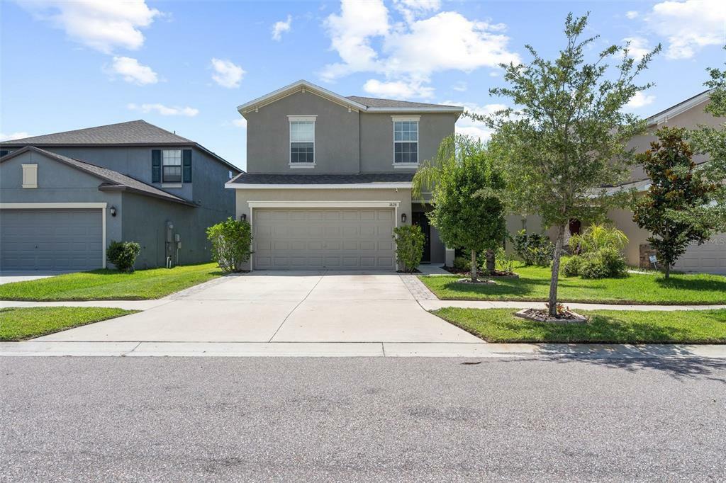 Property Photo: 1828 Hawks View Drive FL 33570