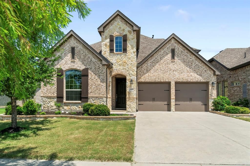Property Photo:  15901 Canyon Ridge  TX 75078 