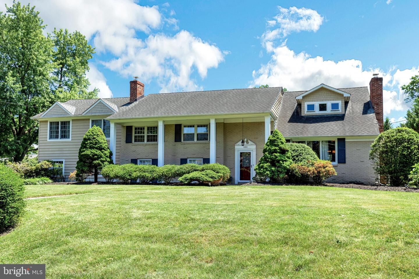 Property Photo:  180 Ramblewood Road  NJ 08057 
