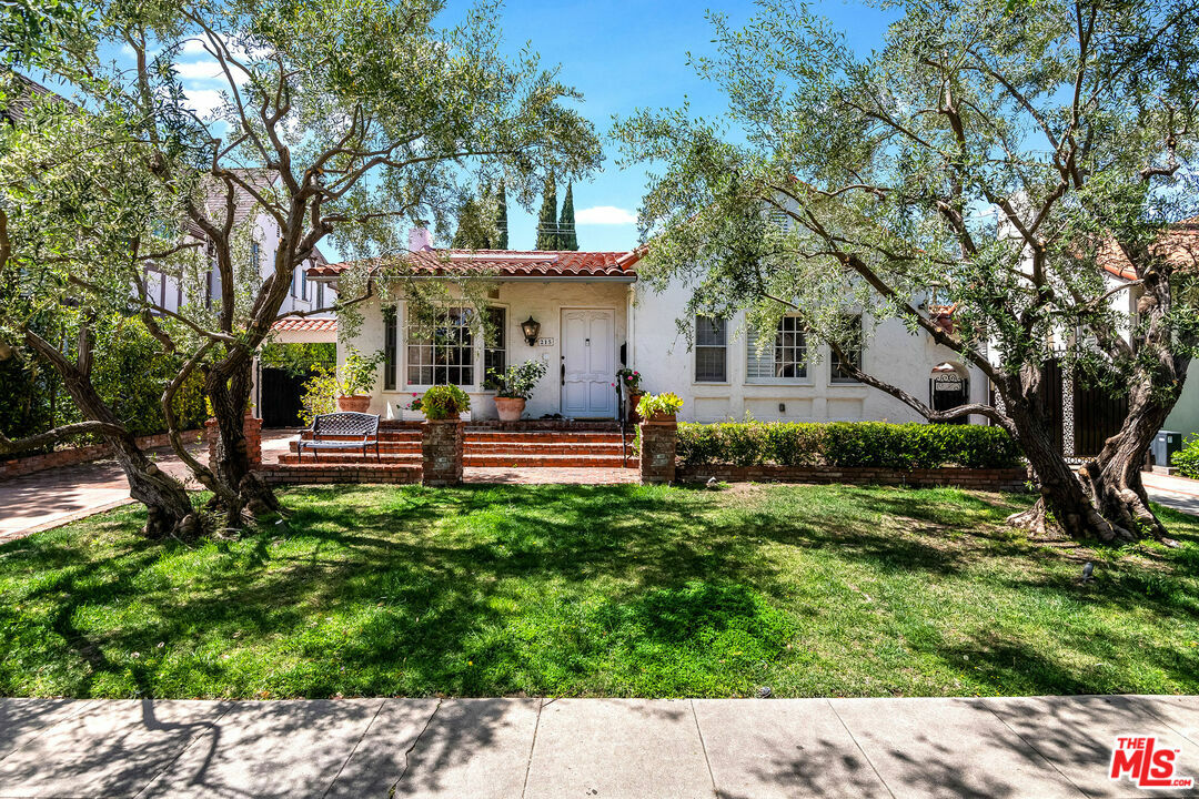 Property Photo:  215  S Camden Dr  CA 90212 