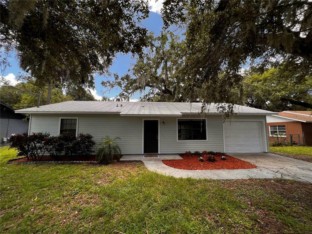 Property Photo: 1711 12th Street W FL 34221