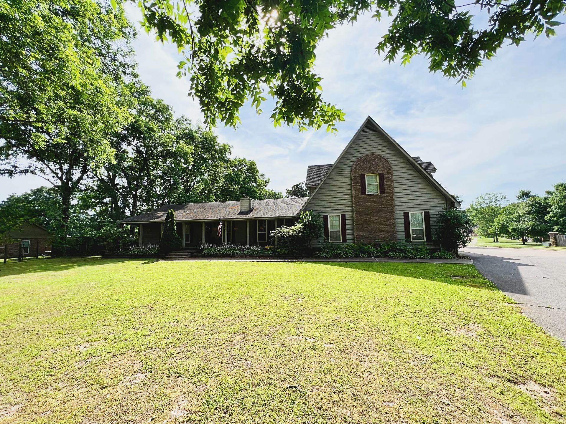 Property Photo:  4511 Ellendale Rd  TN 38135 