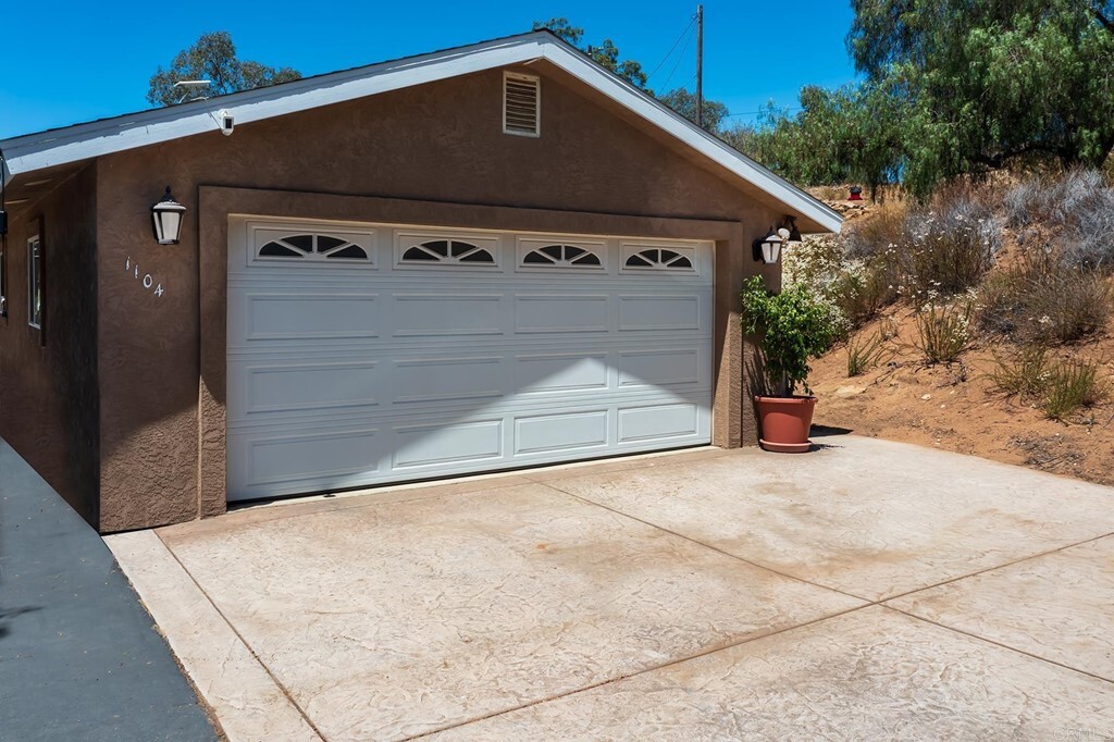 Property Photo: 1104 Doomey Drive CA 92065