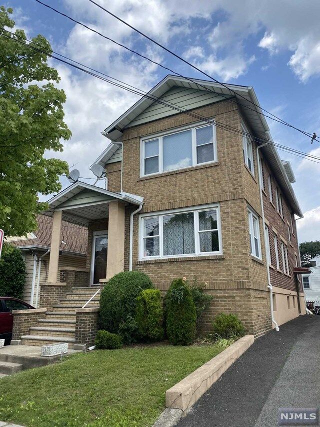Property Photo:  527 Fern Avenue 2  NJ 07071 