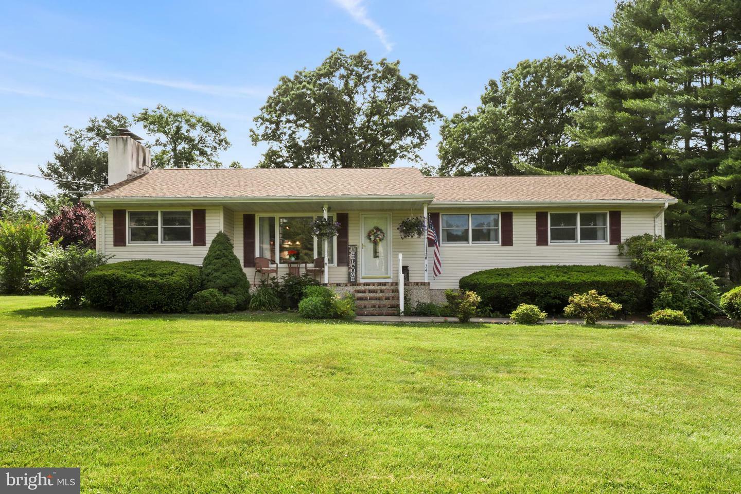Property Photo: 34 Moorehouse Road NJ 08533