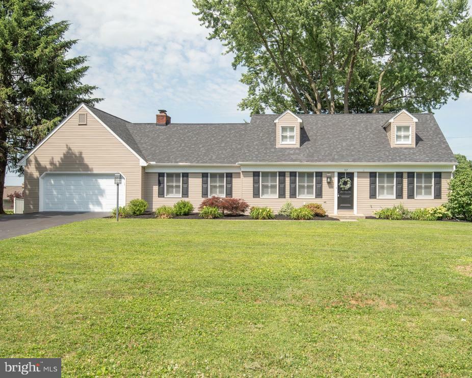 Property Photo:  107 Covered Wagon Drive  PA 17584 