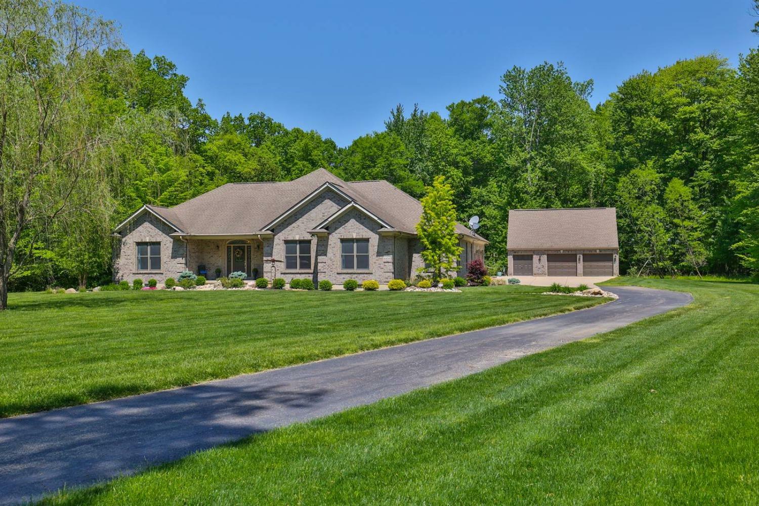 Property Photo: 6424 Flint Trail Dr OH 45054