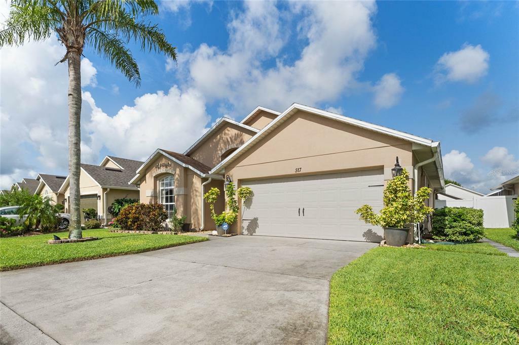 Property Photo:  517 Cassia Drive  FL 33897 