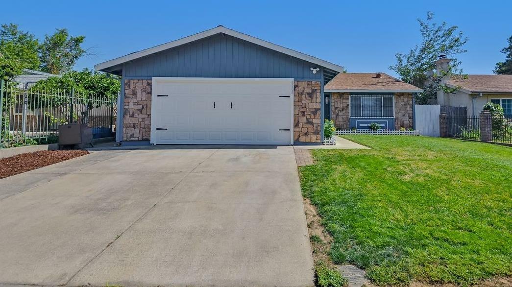 Property Photo:  8608 Janon Court  CA 95828 