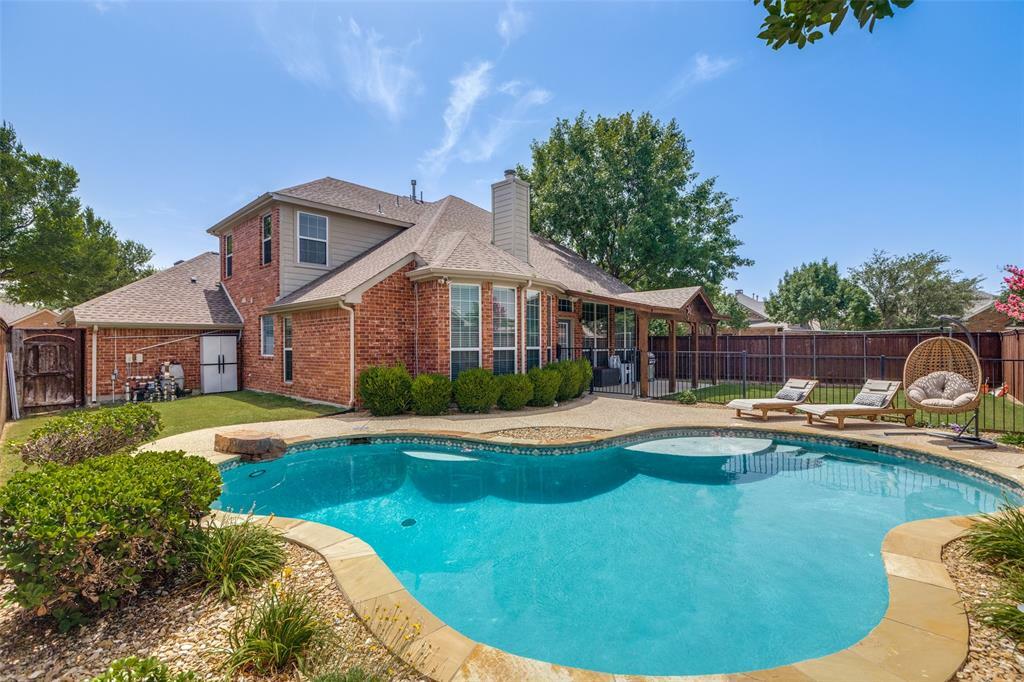 Property Photo:  2400 Mallard Drive  TX 75068 