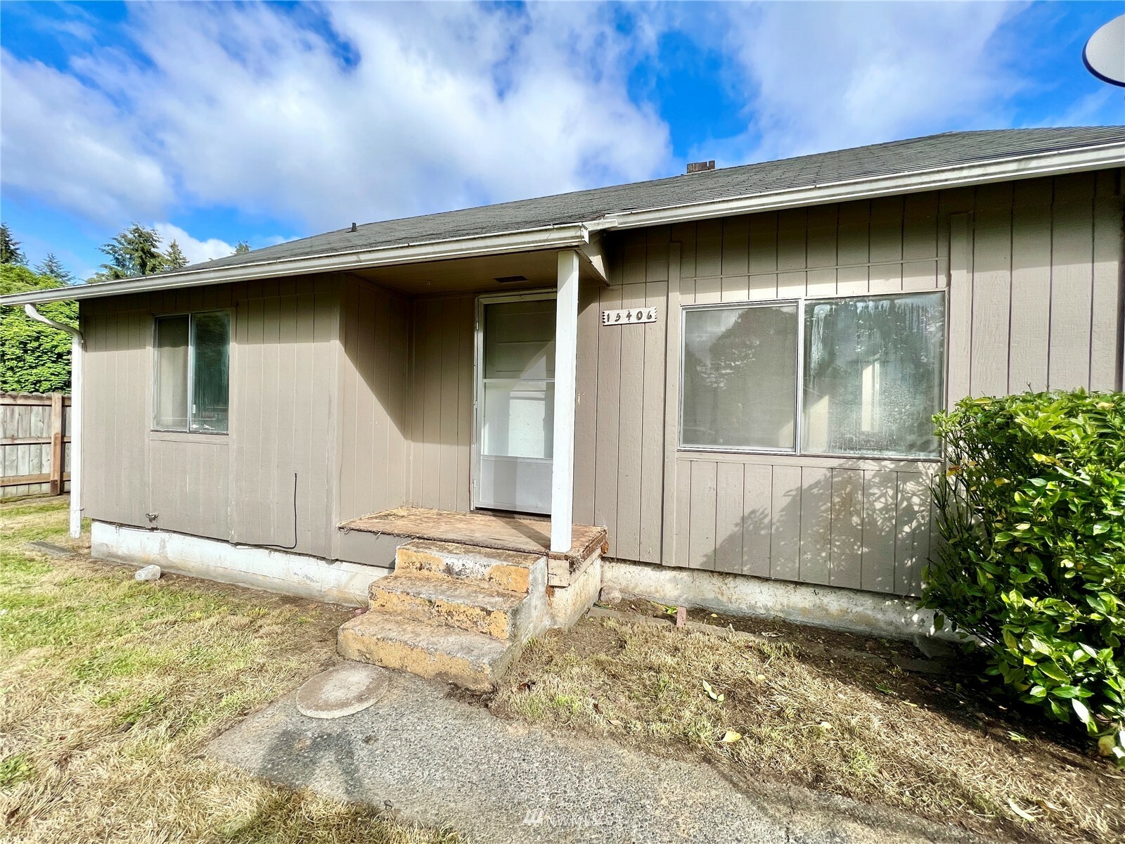 Property Photo: 15406 Grant Avenue SW WA 98498