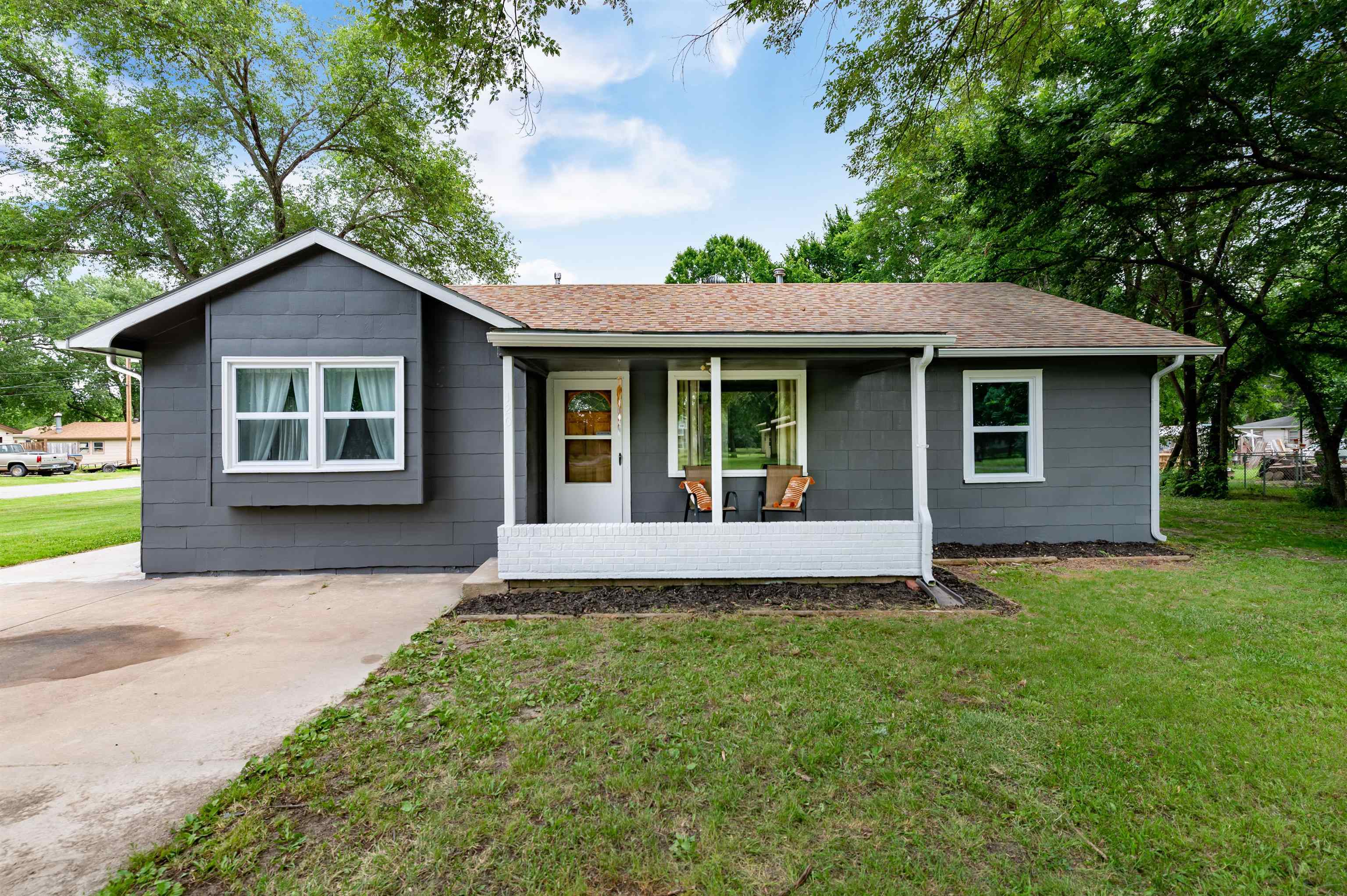 Property Photo:  120 N Poplar  KS 67039 