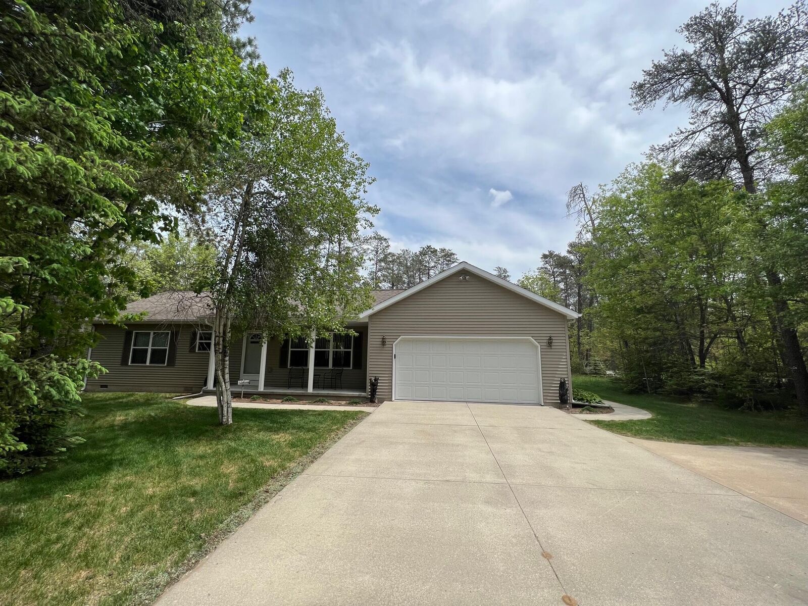 Property Photo: 11095 Cove Court MI 48653