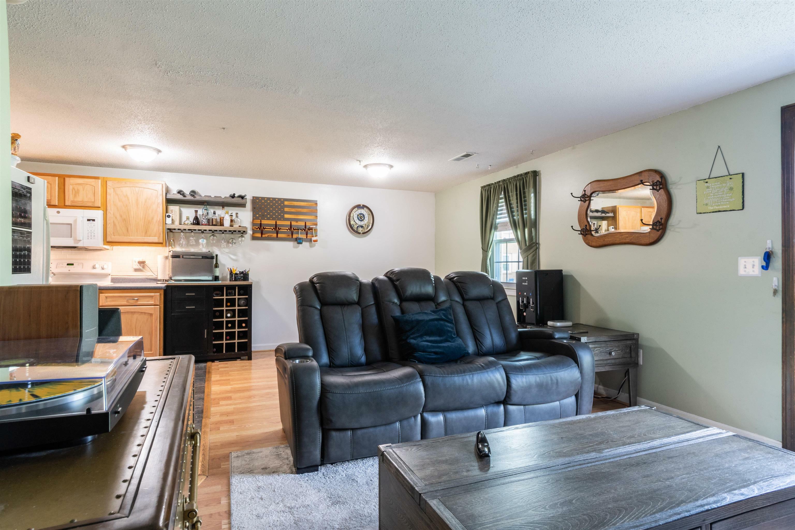 Property Photo:  802 Elmwood Drive  NH 03051 