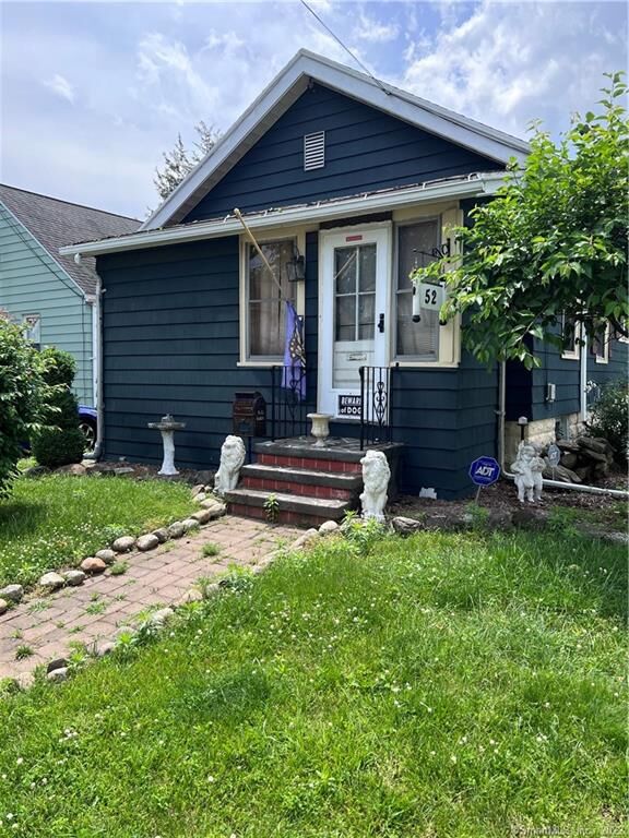 Property Photo: 52 Camden Street CT 06461