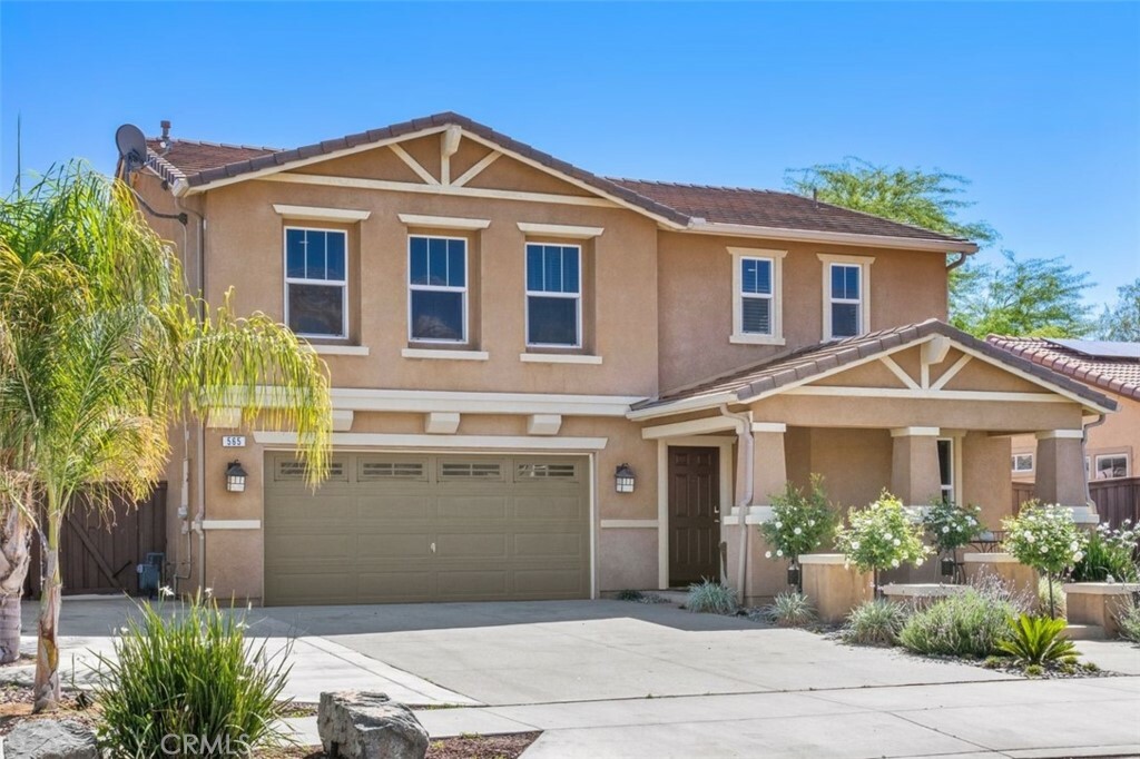 Property Photo:  565 Bailey Lane  CA 92582 