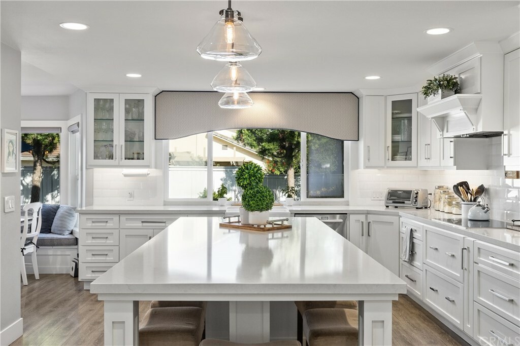 Property Photo: 159 W Yale Loop 6 CA 92604