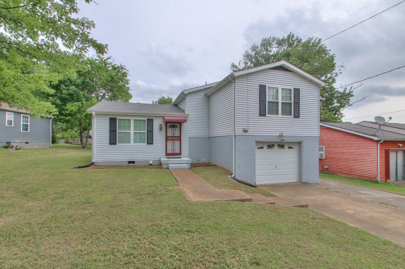 Property Photo:  221 Warrior Rd  TN 37115 