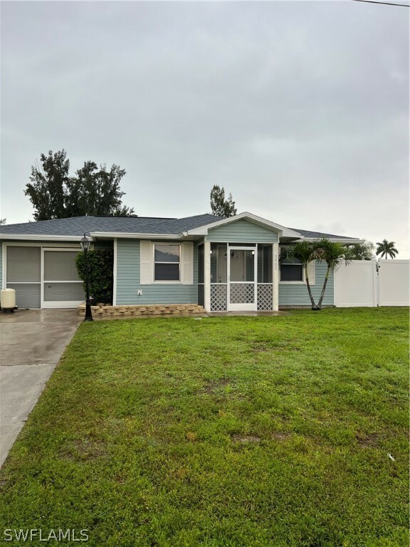 Property Photo:  1900 NE 5th Court  FL 33909 