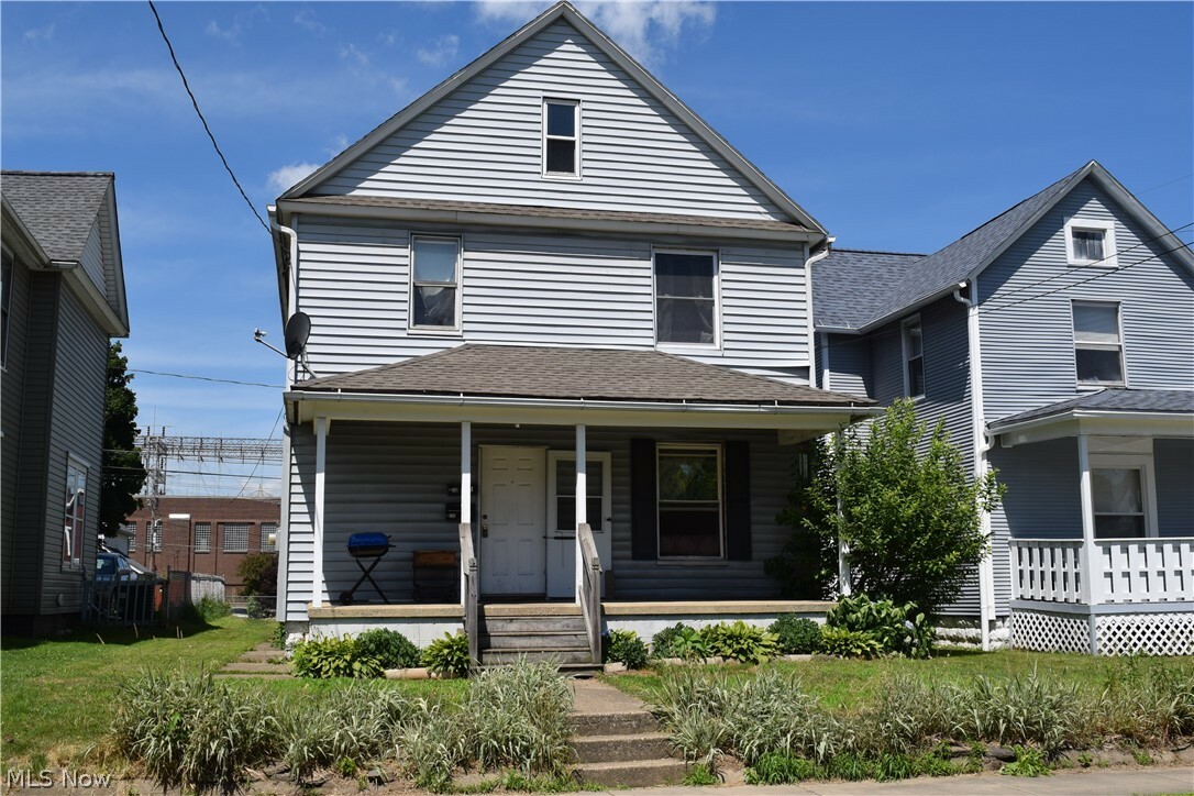 Property Photo: 248-250 7th Street NW OH 44203