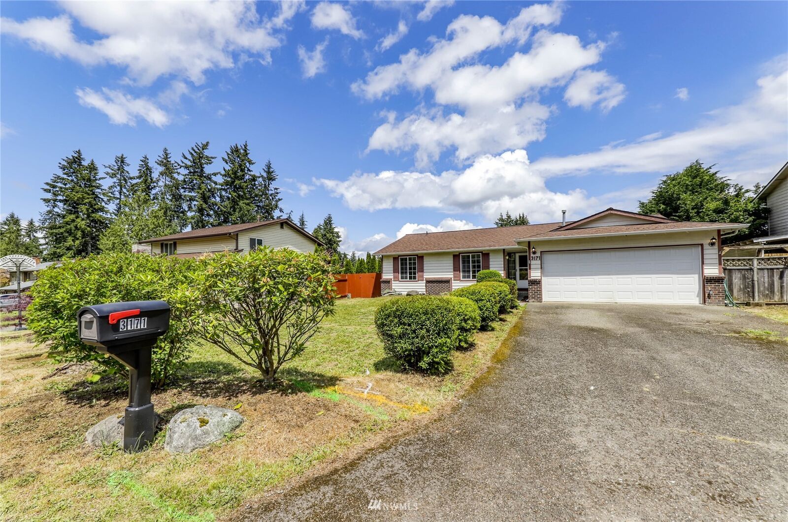 Property Photo: 3171 SE Villa Carmel Drive WA 98366