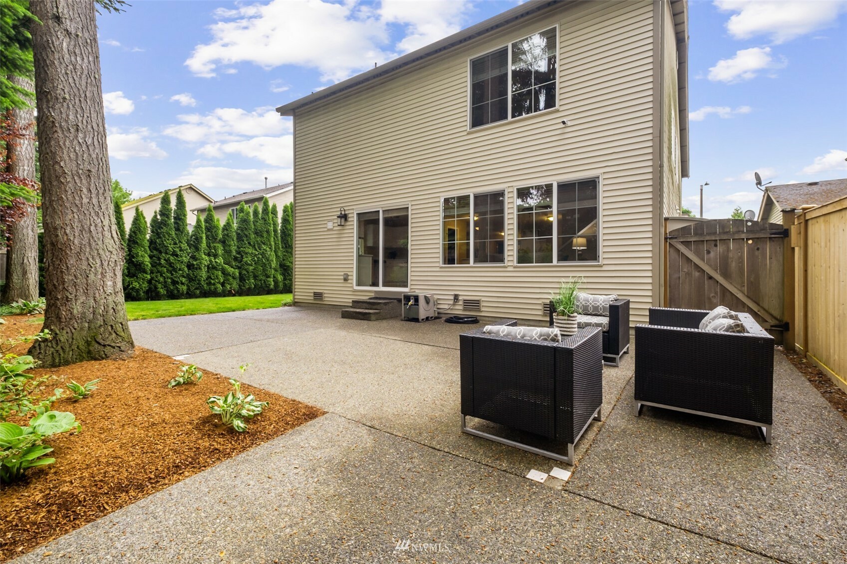 Property Photo:  24103 235th Avenue SE  WA 98038 