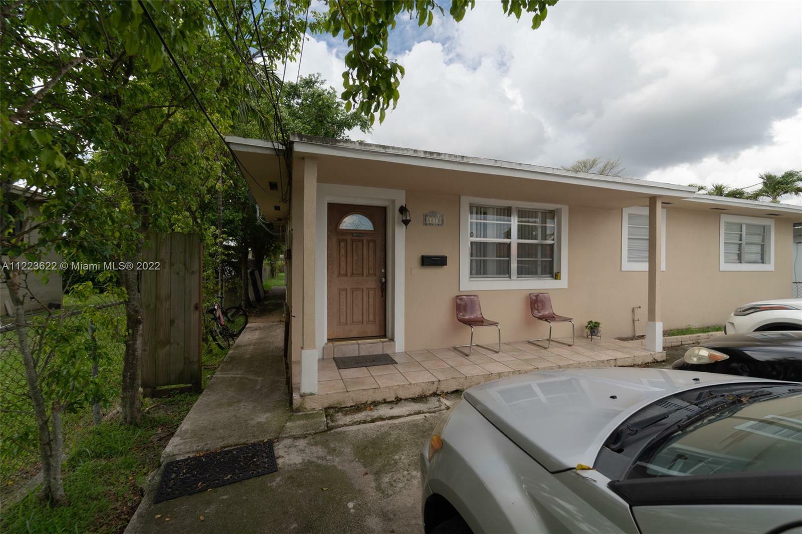 Property Photo:  8810 SW 25th St  FL 33165 