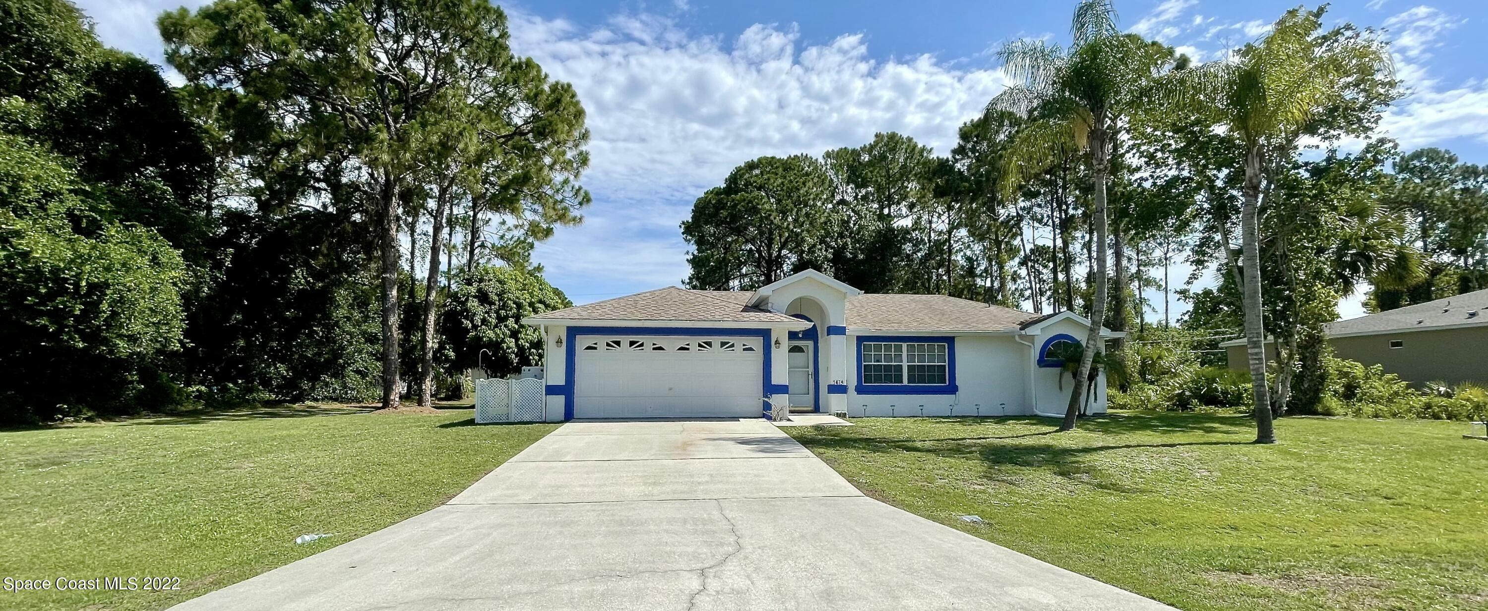 Property Photo:  1474 Seeley Circle NW  FL 32907 