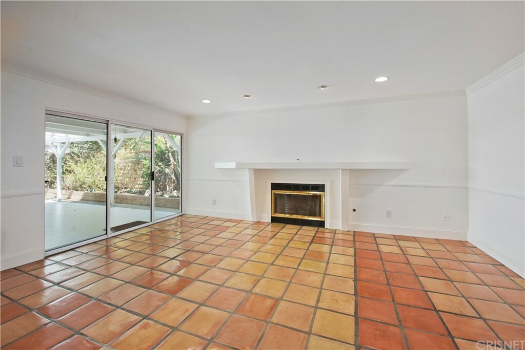 Property Photo:  10355 Glade Avenue  CA 91311 