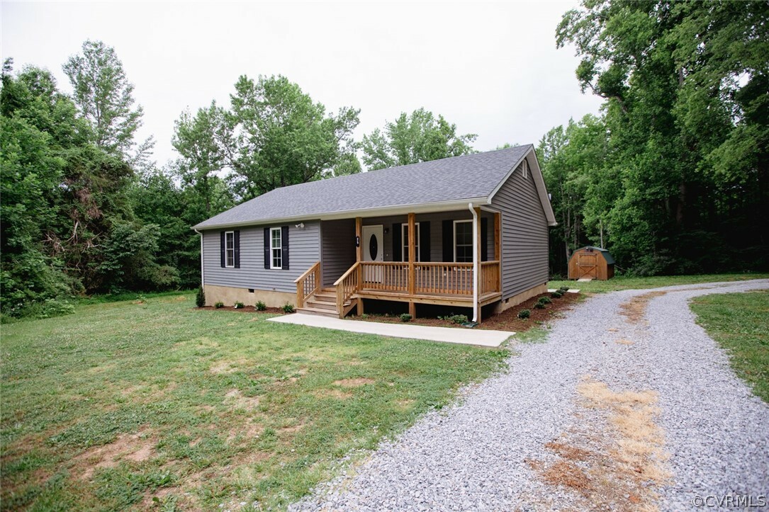 Property Photo:  25 Family Tree Road  VA 23954 