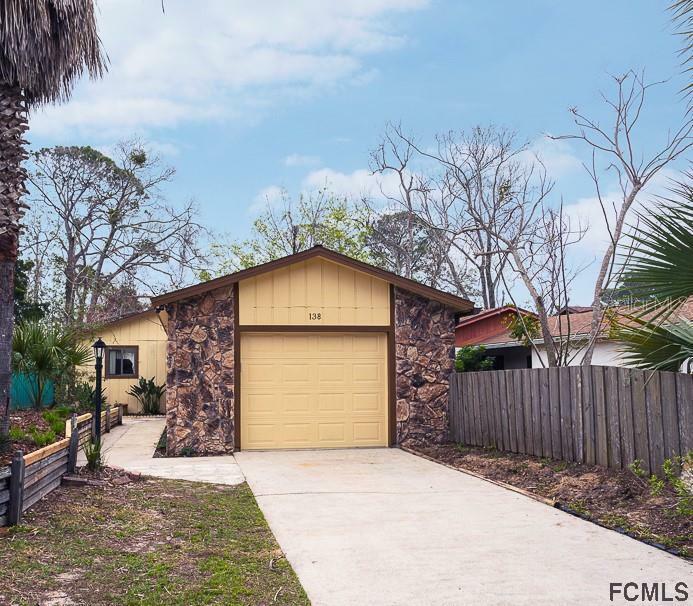 Property Photo:  138 Oak Lane  FL 32136 