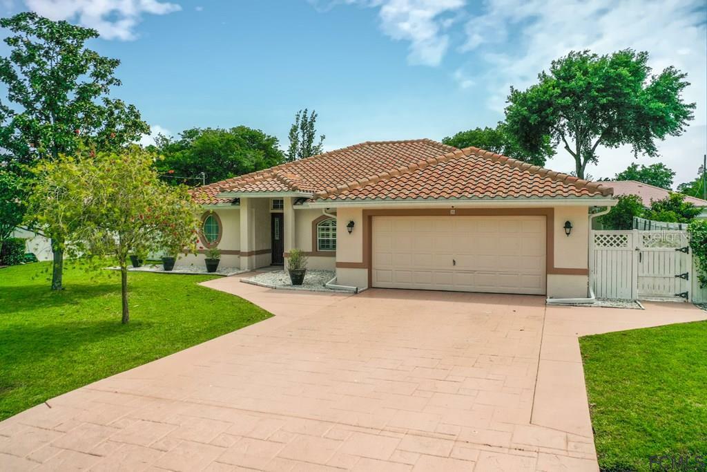 Property Photo: 20 Prince John Lane FL 32164