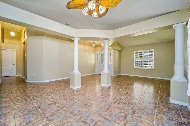 Property Photo: 43 Westglen Lane FL 32164