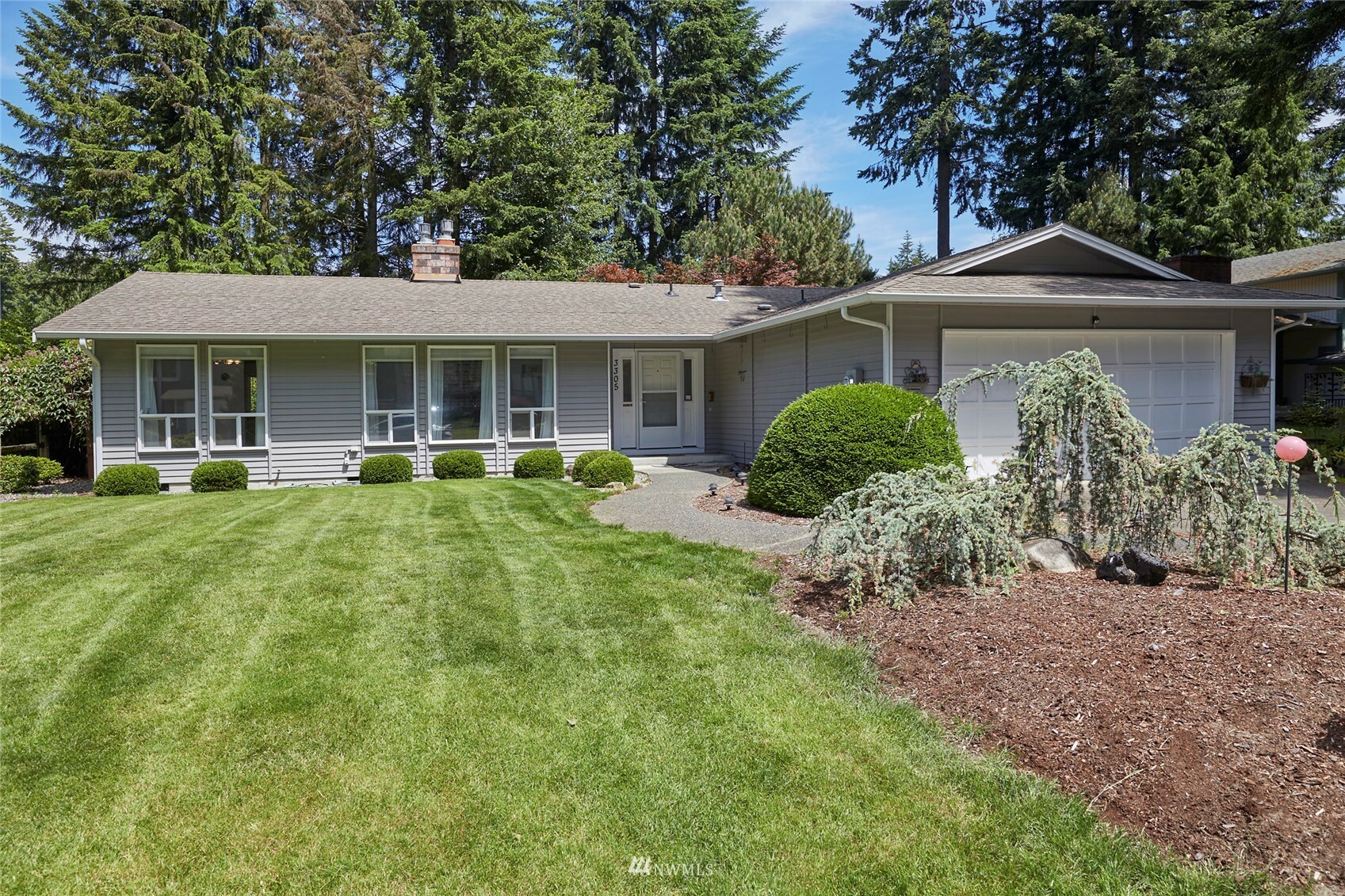 Property Photo:  3305 SE Summer Place  WA 98366 