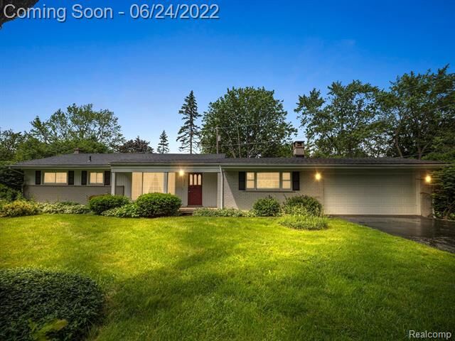 28034 Kendallwood Drive  Farmington Hills MI 48334 photo