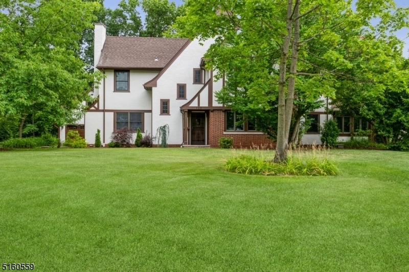 Property Photo:  100 Prospect St  NJ 08876 