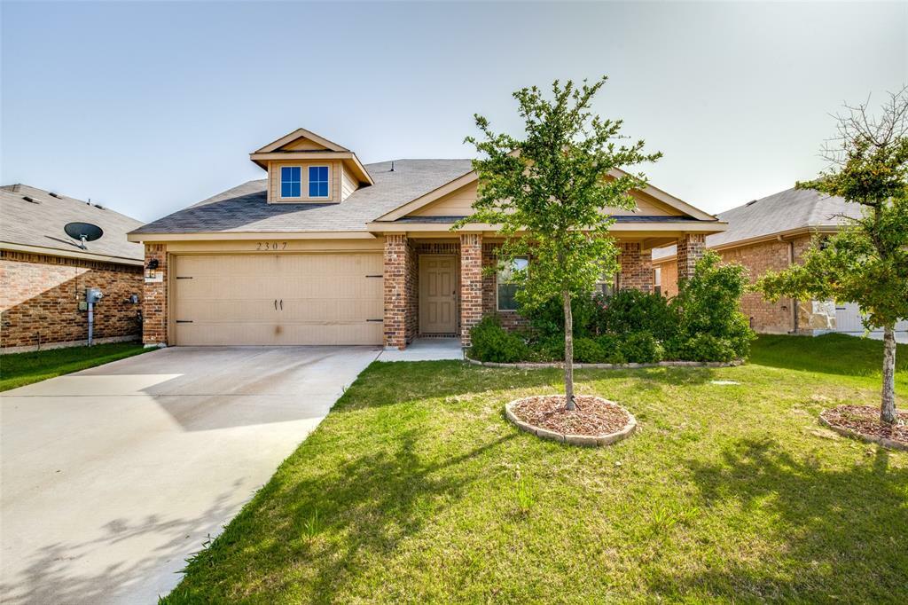 Property Photo:  2307 Julia Lane  TX 75126 