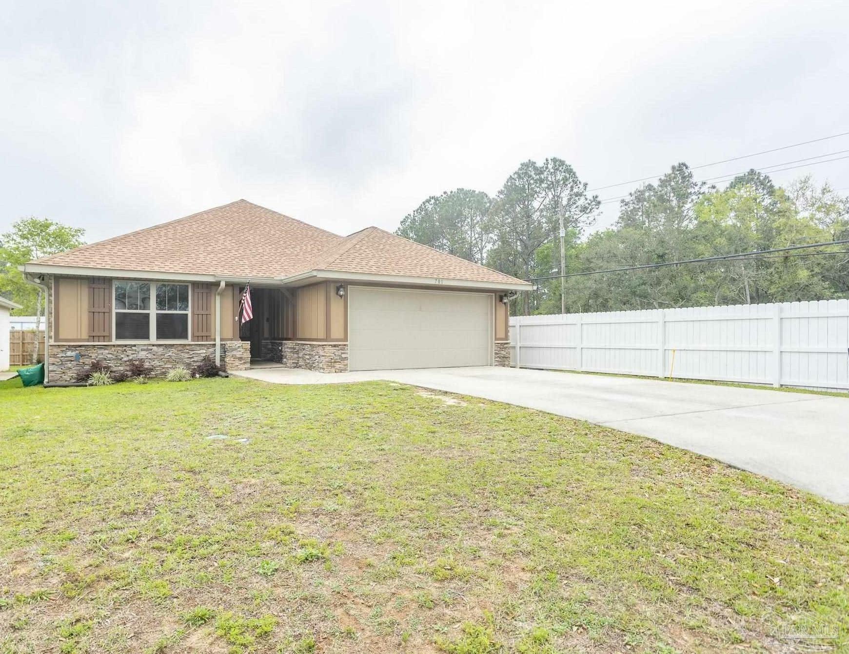 Property Photo:  701 Upper Heron Way  FL 32506 