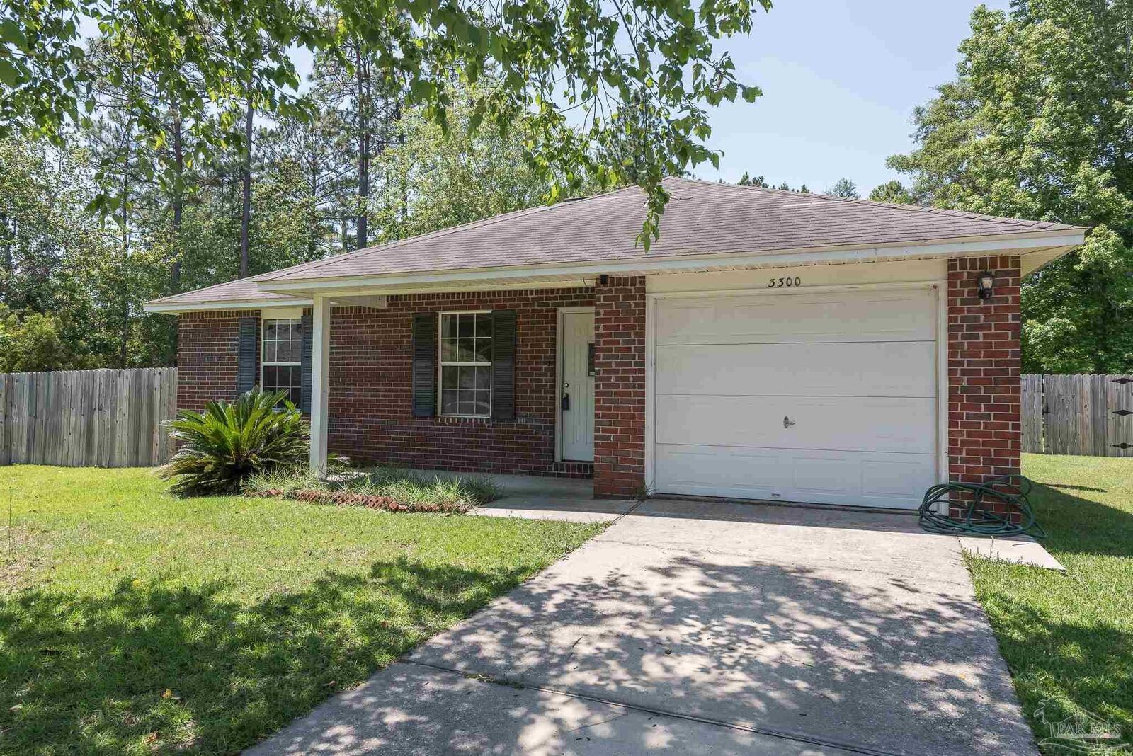 Property Photo: 3300 Meghans Way FL 32571
