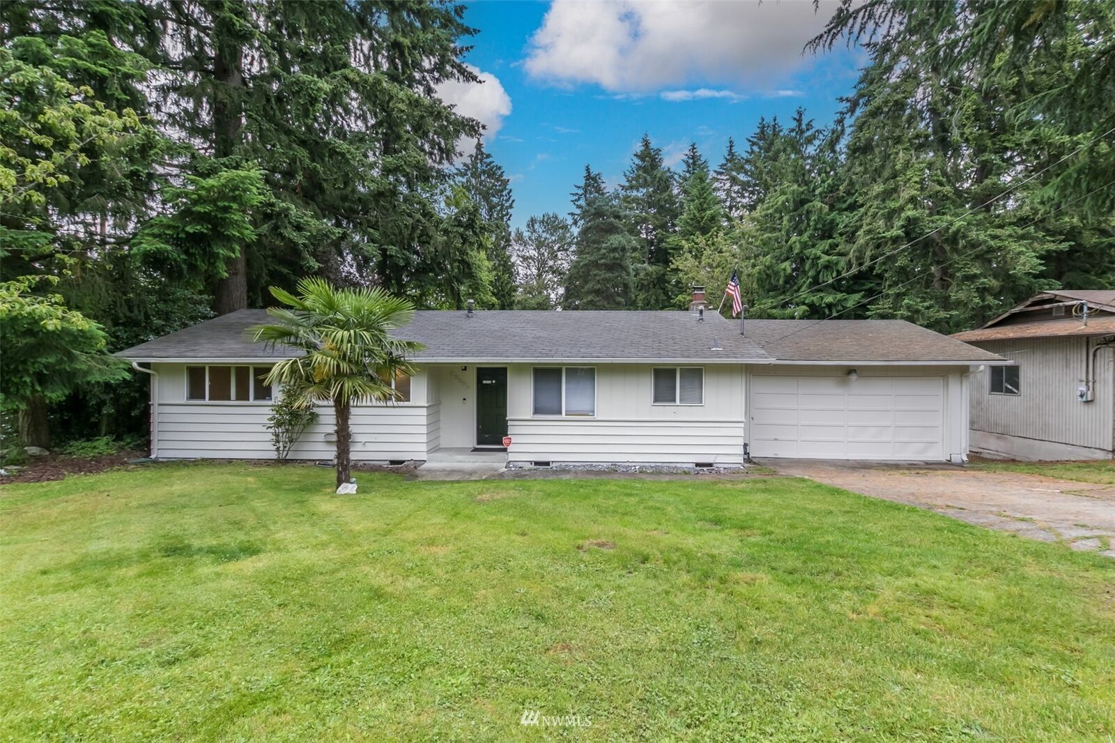 Property Photo: 35662 15th Avenue SW WA 98023