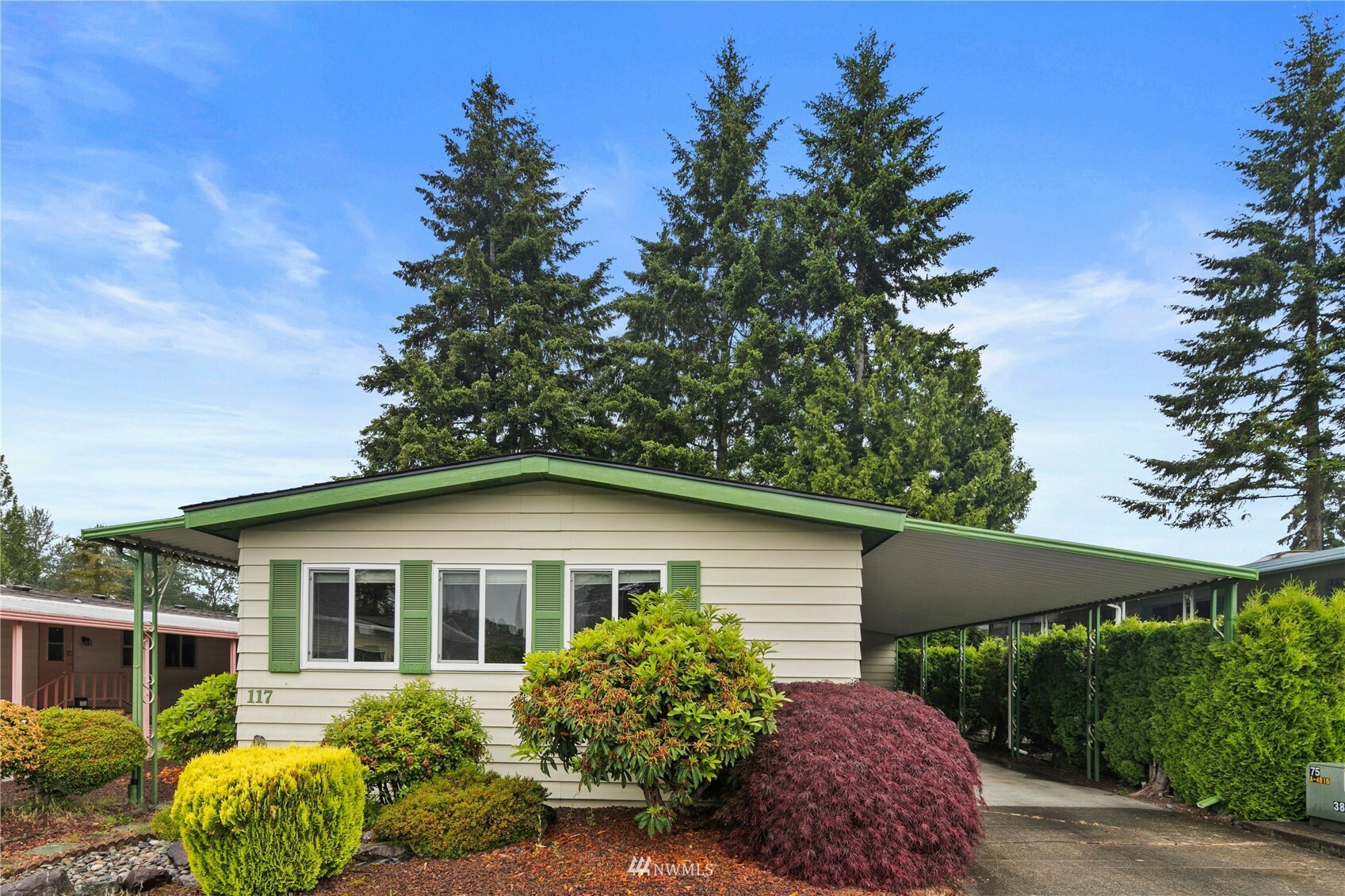 Property Photo:  620 112th Street SE 117  WA 98208 