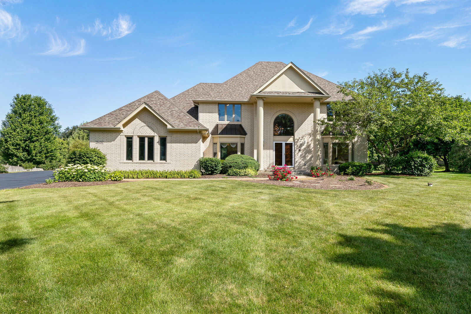 Property Photo:  28W260 Belleau Drive  IL 60190 
