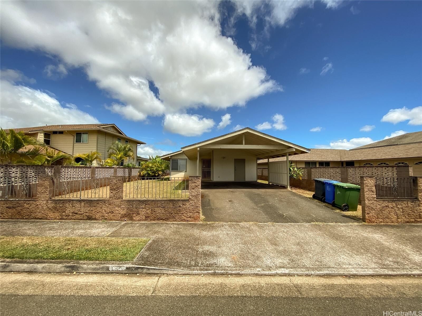 Property Photo: 95-943 Makaunulau Street HI 96789