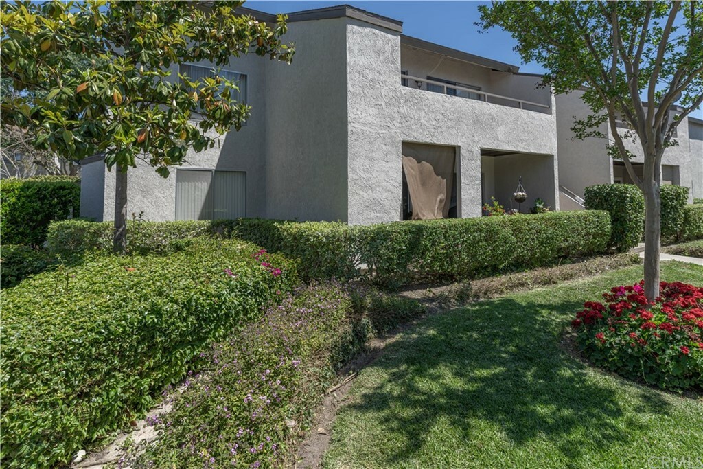 Property Photo:  21971 Rimhurst Drive 170  CA 92630 