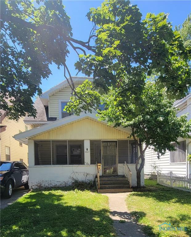 Property Photo:  3807 Hoiles Avenue  OH 43612 