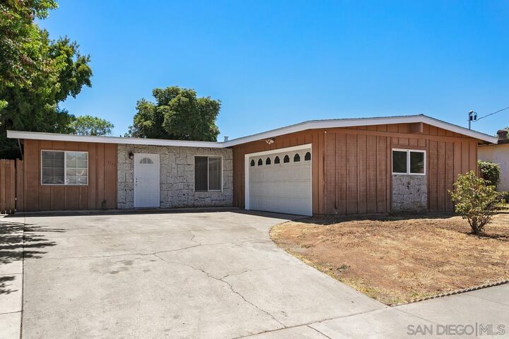 Property Photo:  1115 Goldenrod  CA 92027 